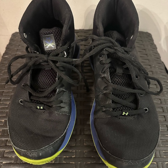 Boys/ Men’s Under Armour basketball shoes - Picture 7 of 7